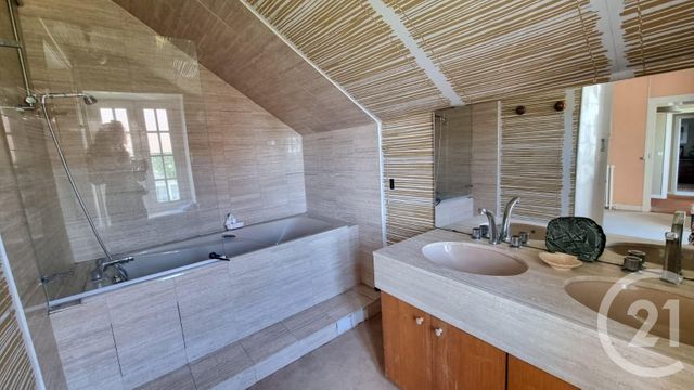 maison à vendre - 13 pièces - 348.43 m2 - VALLANGOUJARD - 95 - ILE-DE-FRANCE - Century 21 Osmose