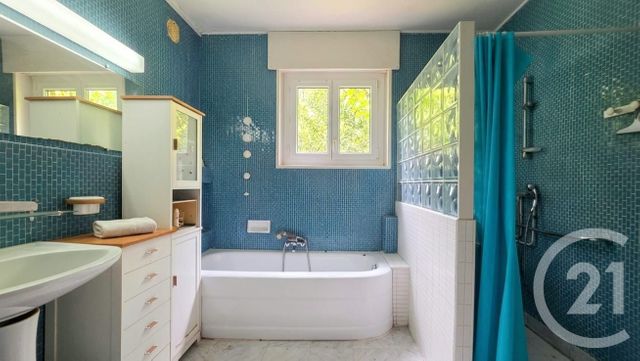 maison à vendre - 5 pièces - 137.79 m2 - VALLANGOUJARD - 95 - ILE-DE-FRANCE - Century 21 Osmose