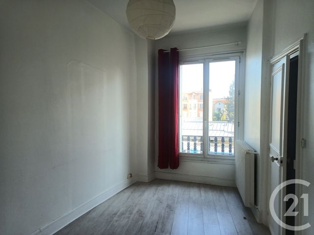 Afficher la photo en grand Appartement F2 à vendre - 2 pièces - 35.07 m2 - ENGHIEN LES BAINS - 95 - ILE-DE-FRANCE - Century 21 Osmose