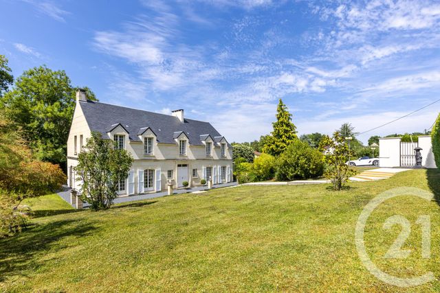 maison à vendre - 8 pièces - 263.5 m2 - VALLANGOUJARD - 95 - ILE-DE-FRANCE - Century 21 Osmose