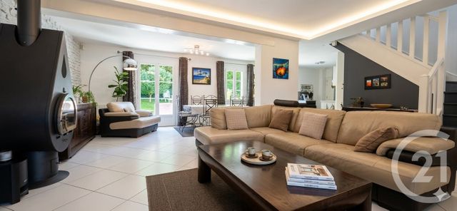 maison à vendre - 7 pièces - 120.76 m2 - VALLANGOUJARD - 95 - ILE-DE-FRANCE - Century 21 Osmose