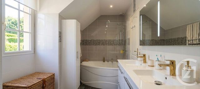 maison à vendre - 7 pièces - 120.76 m2 - VALLANGOUJARD - 95 - ILE-DE-FRANCE - Century 21 Osmose