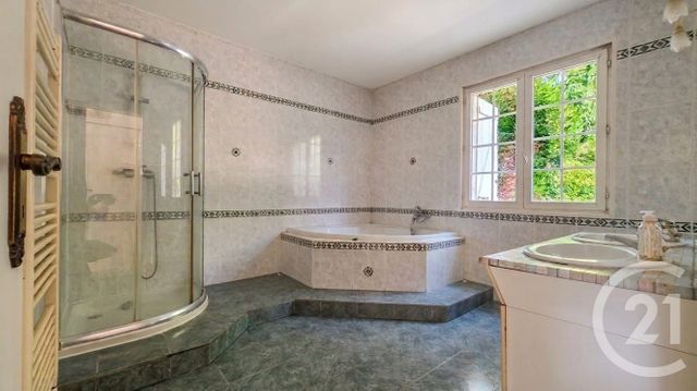 maison à vendre - 5 pièces - 130.0 m2 - VALLANGOUJARD - 95 - ILE-DE-FRANCE - Century 21 Osmose